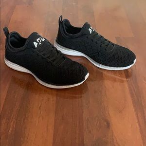 APL Techloom size 7.5